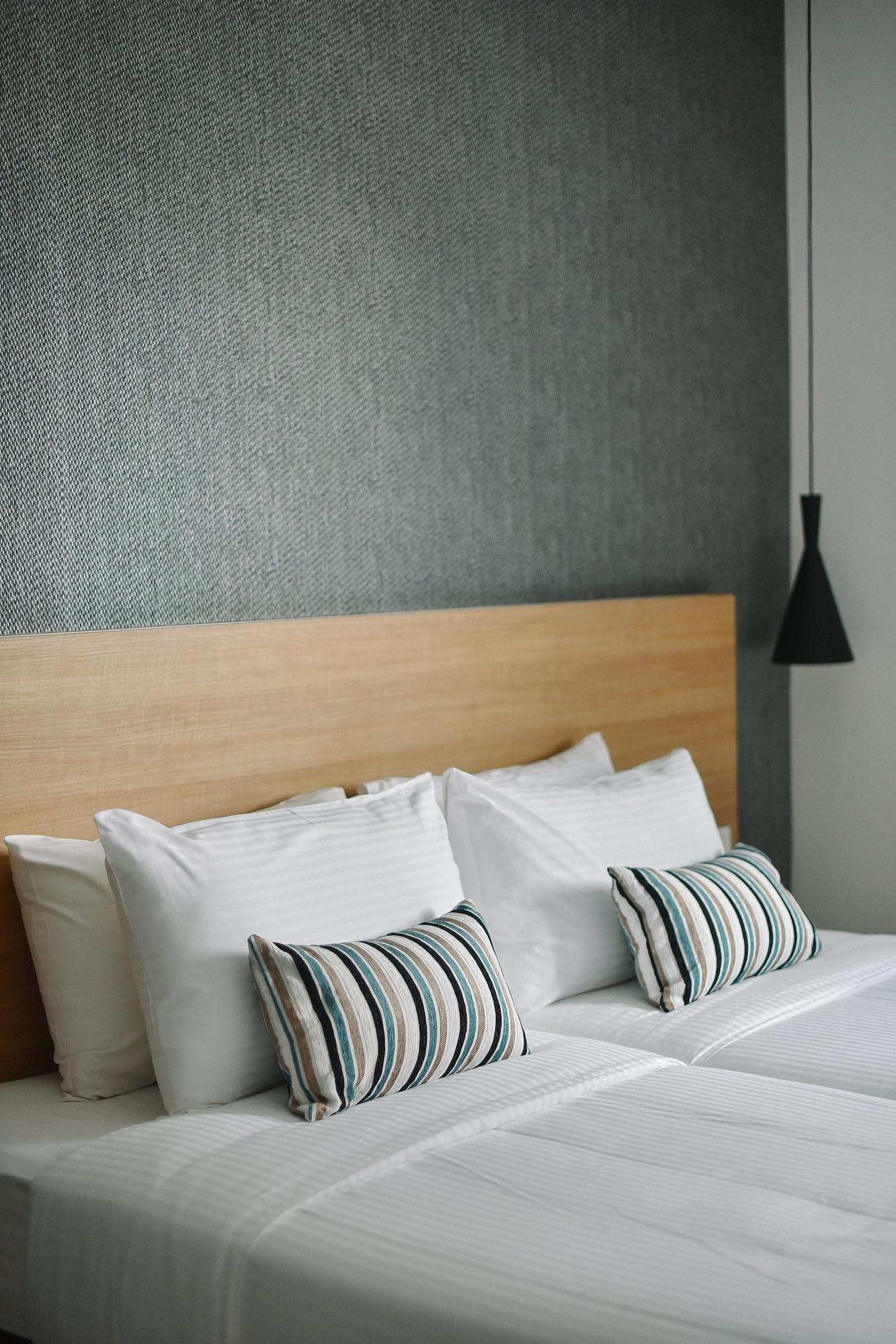 Suasana Private Suites By Subhome Τζόχορ Μπάχρου Εξωτερικό φωτογραφία