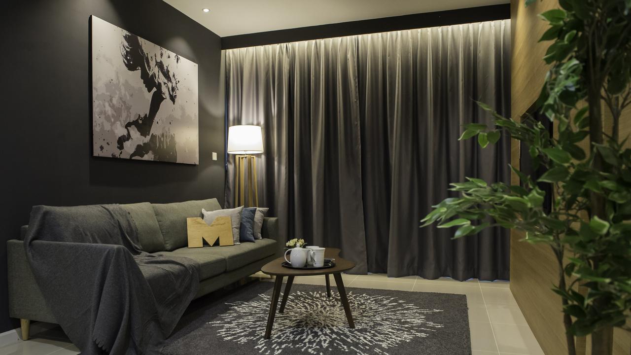 Suasana Private Suites By Subhome Τζόχορ Μπάχρου Εξωτερικό φωτογραφία