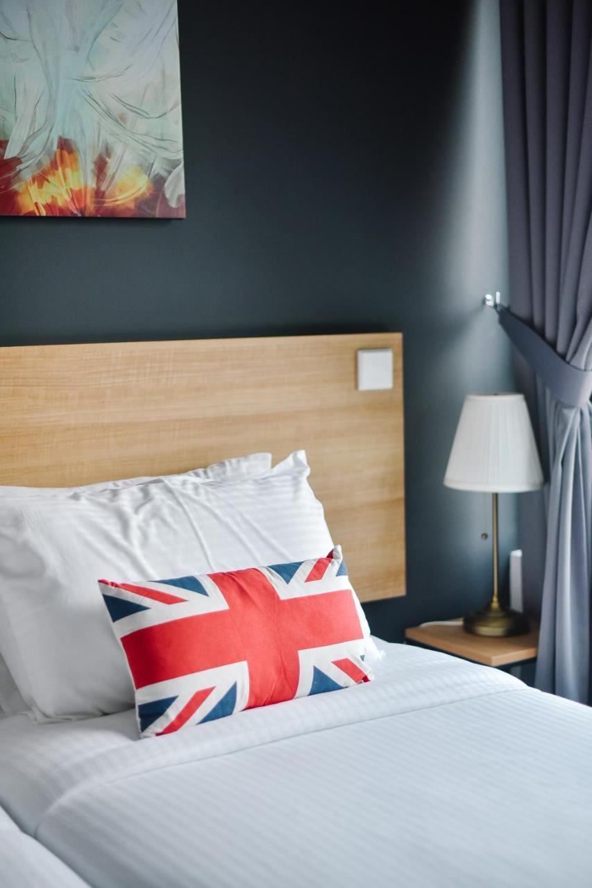 Suasana Private Suites By Subhome Τζόχορ Μπάχρου Εξωτερικό φωτογραφία