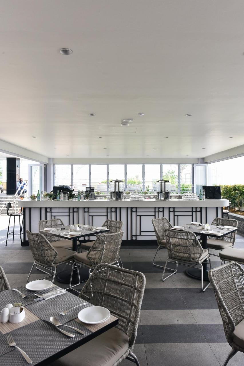 Suasana Private Suites By Subhome Τζόχορ Μπάχρου Εξωτερικό φωτογραφία